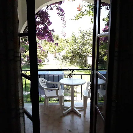 Dimitris Apartment *